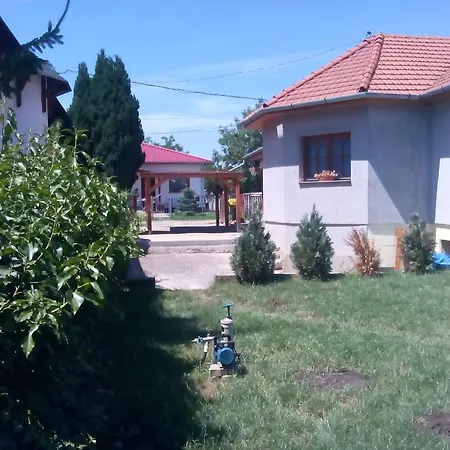 Potyka Szabolcs Apartman Appartamento *
